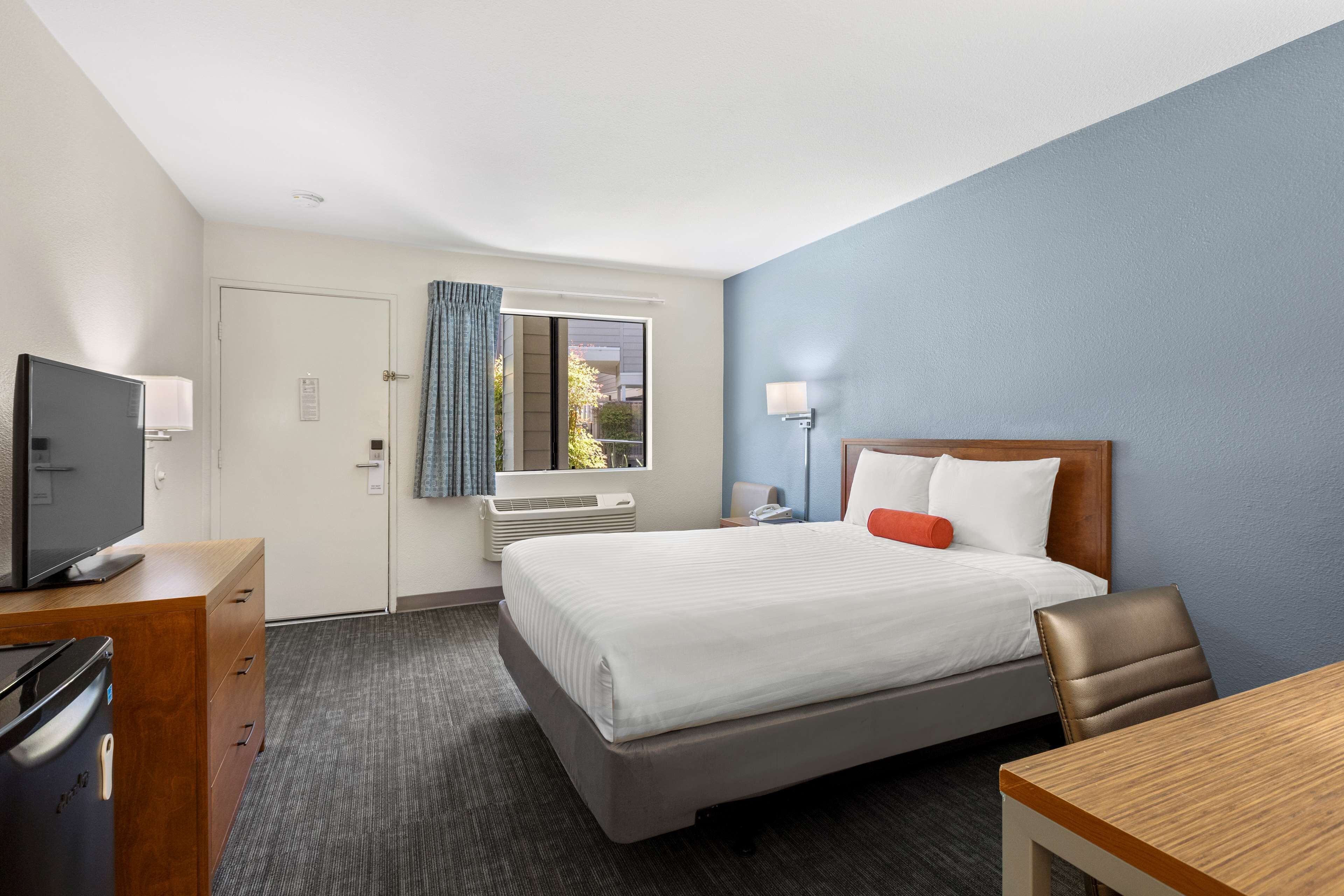 Photo - Good Nite Inn Calabasas