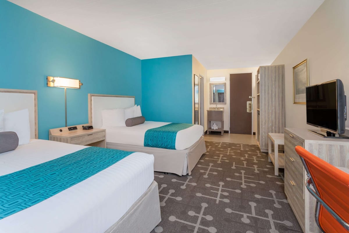 1 bedroom, in-room safe, desk, laptop workspace
