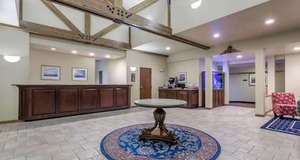 Howard Johnson by Wyndham Mystic