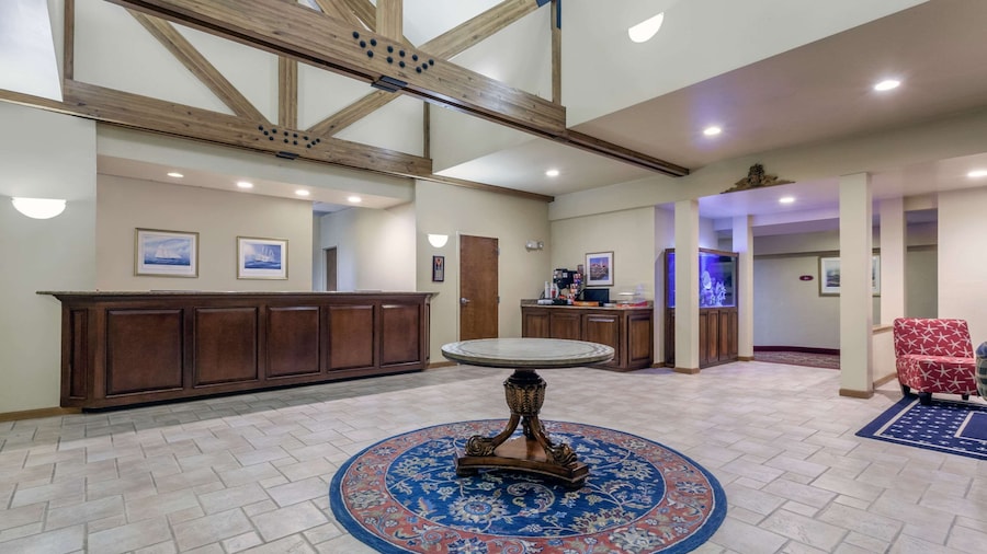 Howard Johnson by Wyndham Mystic
