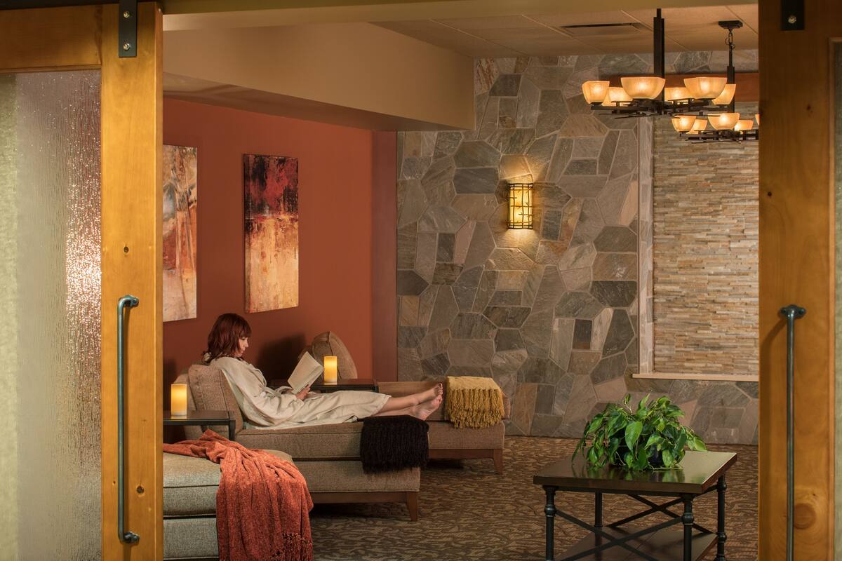 couples treatment room(s), body treatments, hydrotherapy, aromatherapy
