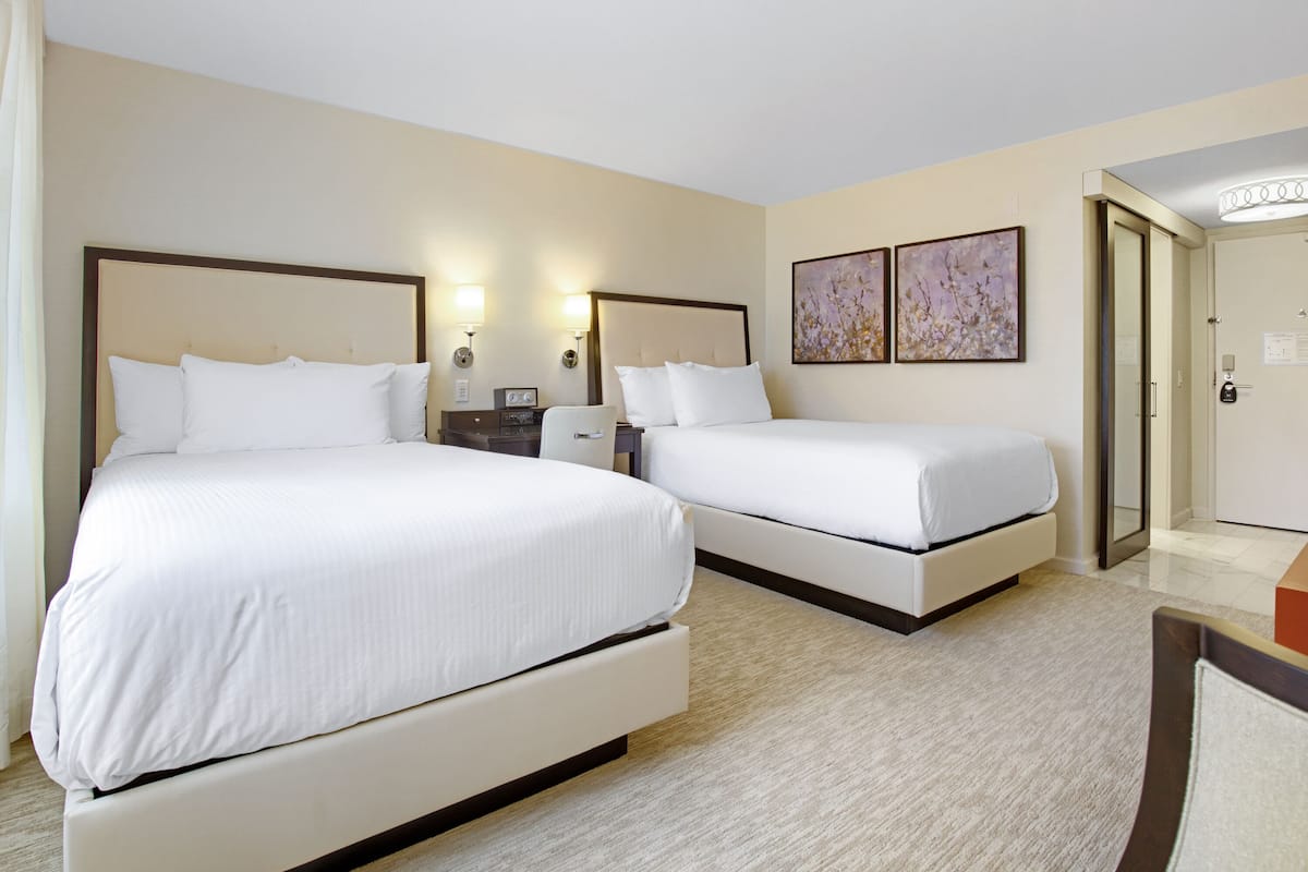 1 bedroom, premium bedding, pillowtop beds, in-room safe