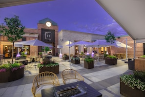 Bar (in der Unterkunft)