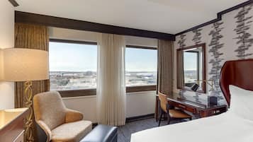 Premium bedding, pillowtop beds, in-room safe, desk