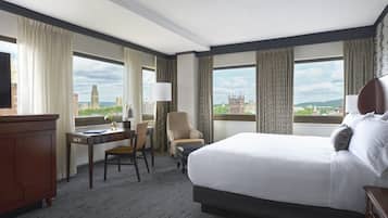 Suite, 1 Bedroom (1 King Bed) | Premium bedding, pillowtop beds, in-room safe, desk
