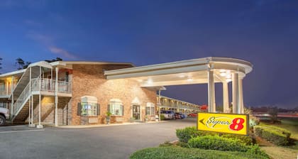 Super 8 by Wyndham Monroe West