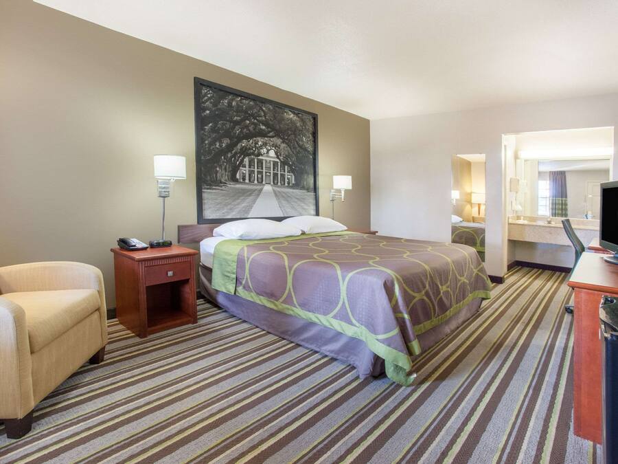 Blackout drapes, iron/ironing board, free WiFi, bed sheets