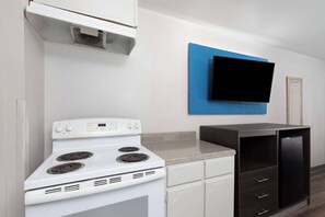 Suite estudio, 2 camas dobles, no fumadores | Colchones con acolchado adicional y escritorio
