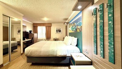 Quality Inn & Suites Los Angeles Airport - LAX