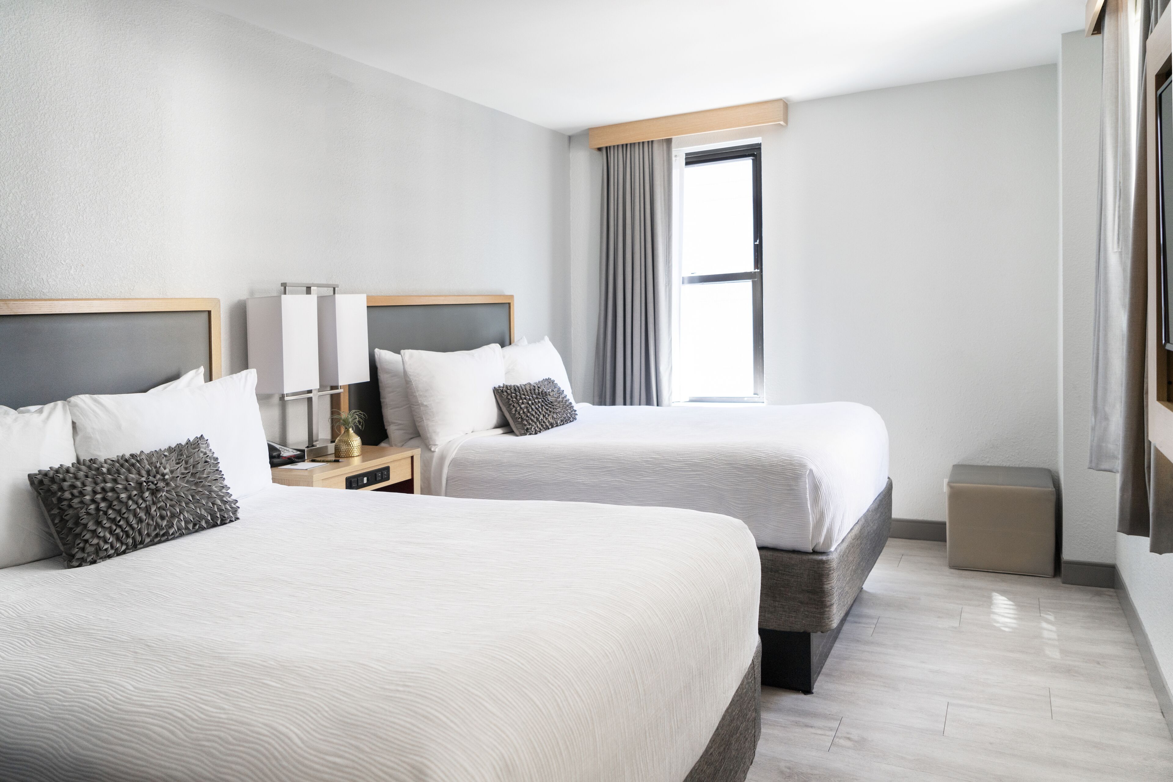 埃及棉床单、高档床上用品、加厚床垫、客房内保险箱