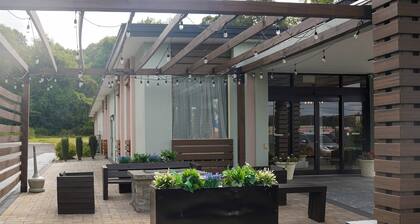 Days Inn by Wyndham Southington