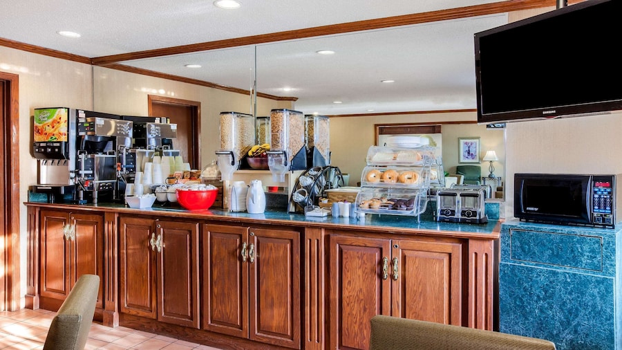 La Quinta Inn by Wyndham Detroit Southgate