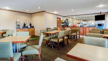 Desayuno continental incluido todos los días