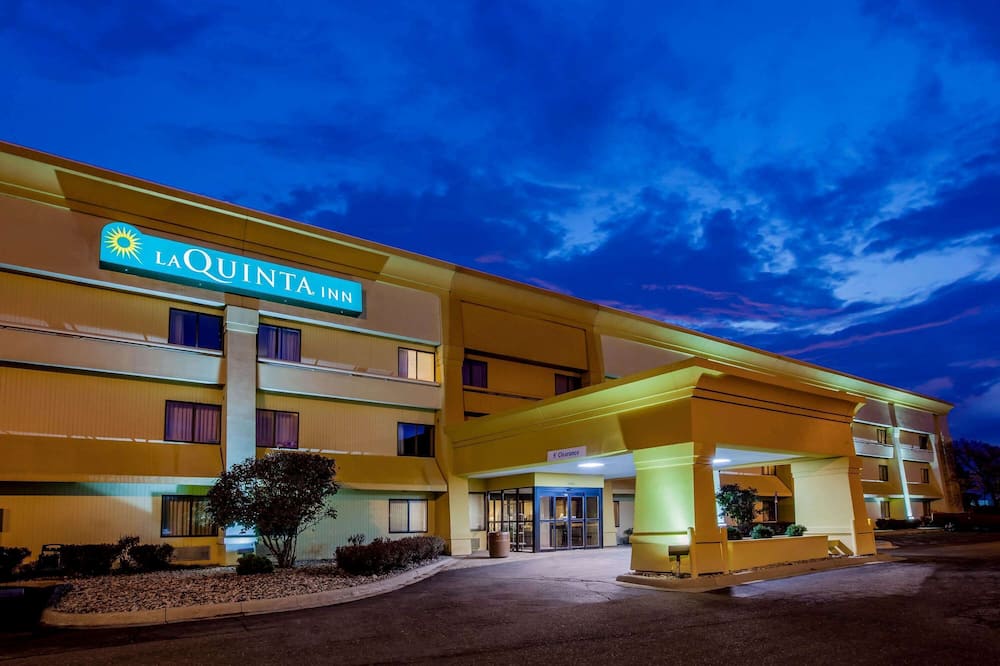 La Quinta Inn by Wyndham Detroit Southgate