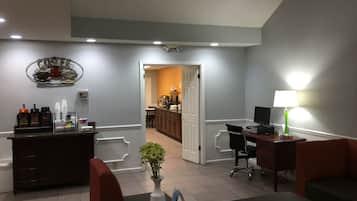 Lobby-Lounge