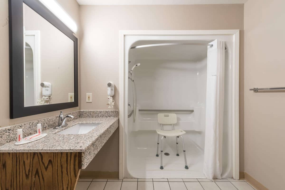 Room, Accessible, Non Smoking | Bathroom | Combined shower/tub, deep soaking tub, free toiletries, hair dryer