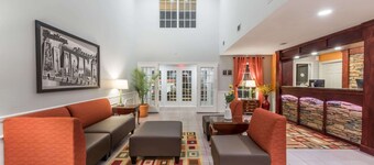 Super 8 by Wyndham Alexander City