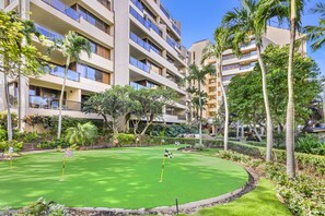 Mini-golf