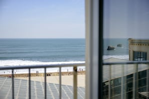 Vue sur la plage ou l’océan