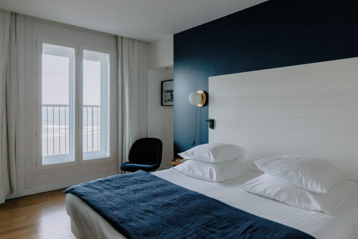 superior room, ocean view | 1 bedroom, premium bedding, in-room safe, desk