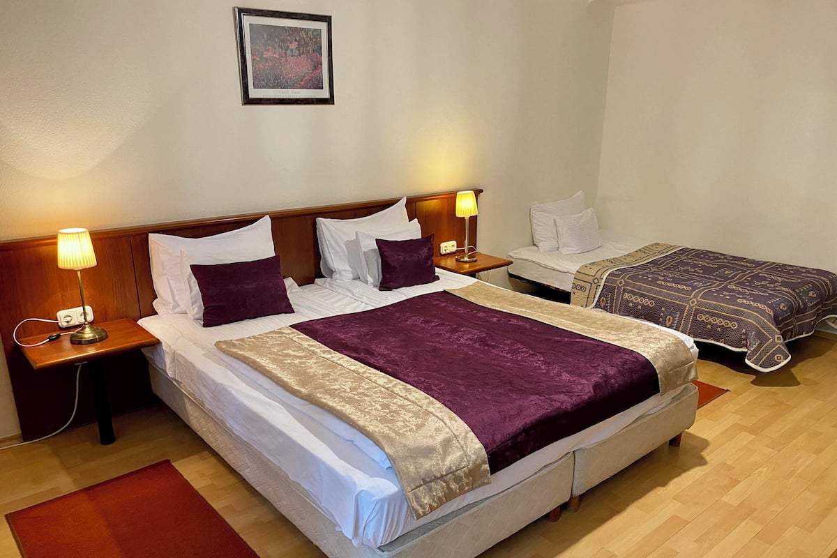 1 bedroom, in-room safe, desk, laptop workspace