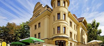 Gold Hotel Budapest