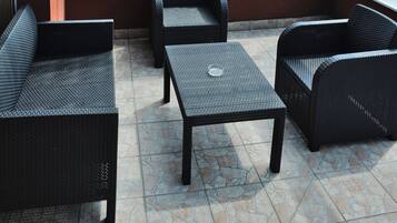 Kiến trúc tòa nhà