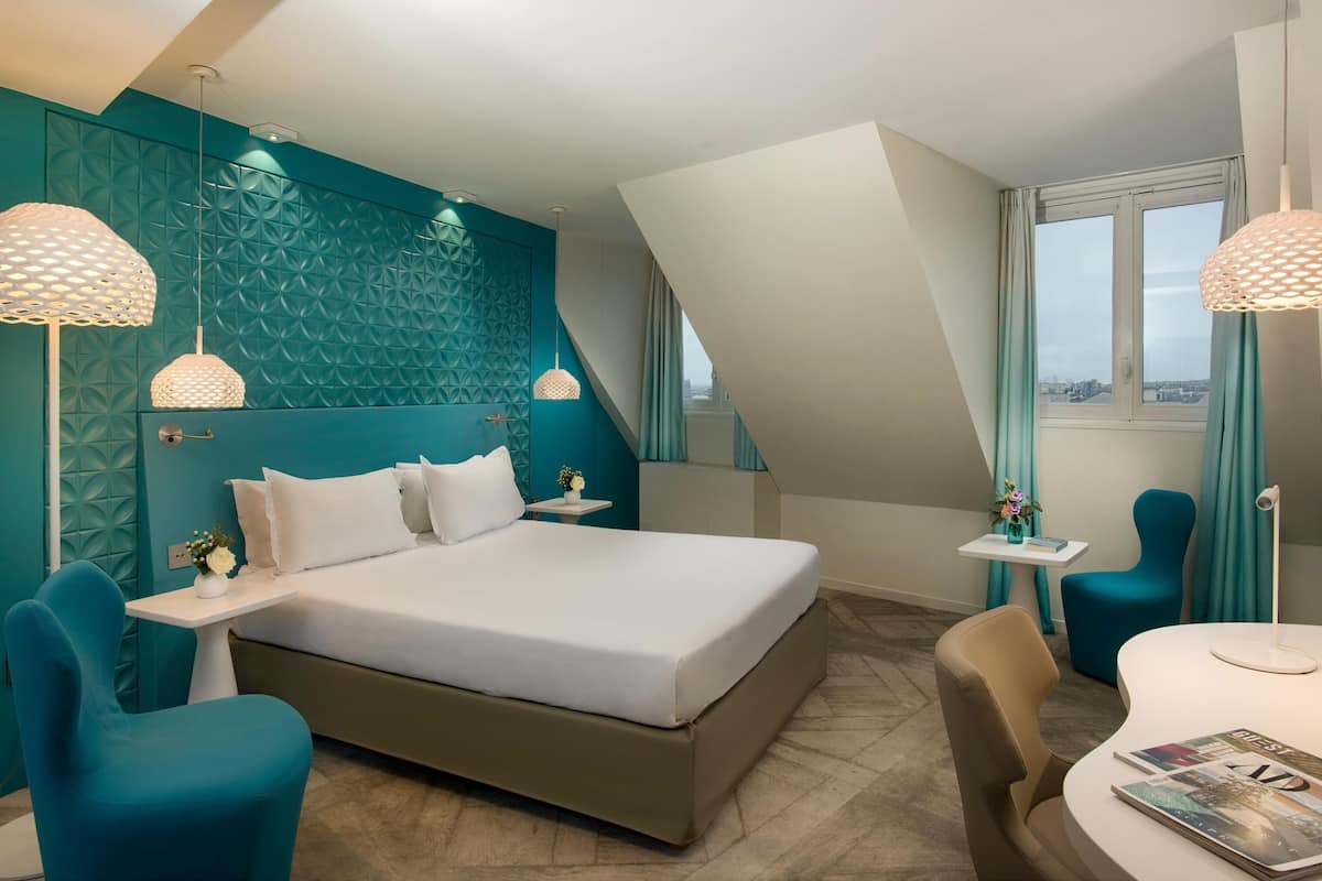 1 bedroom, minibar, desk, blackout drapes
