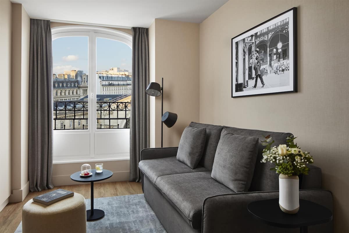1 bedroom, minibar, desk, blackout drapes
