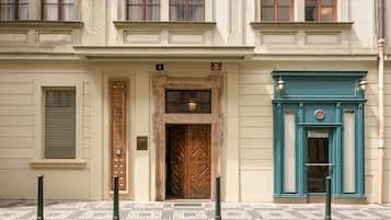 Junior Suite | Street view