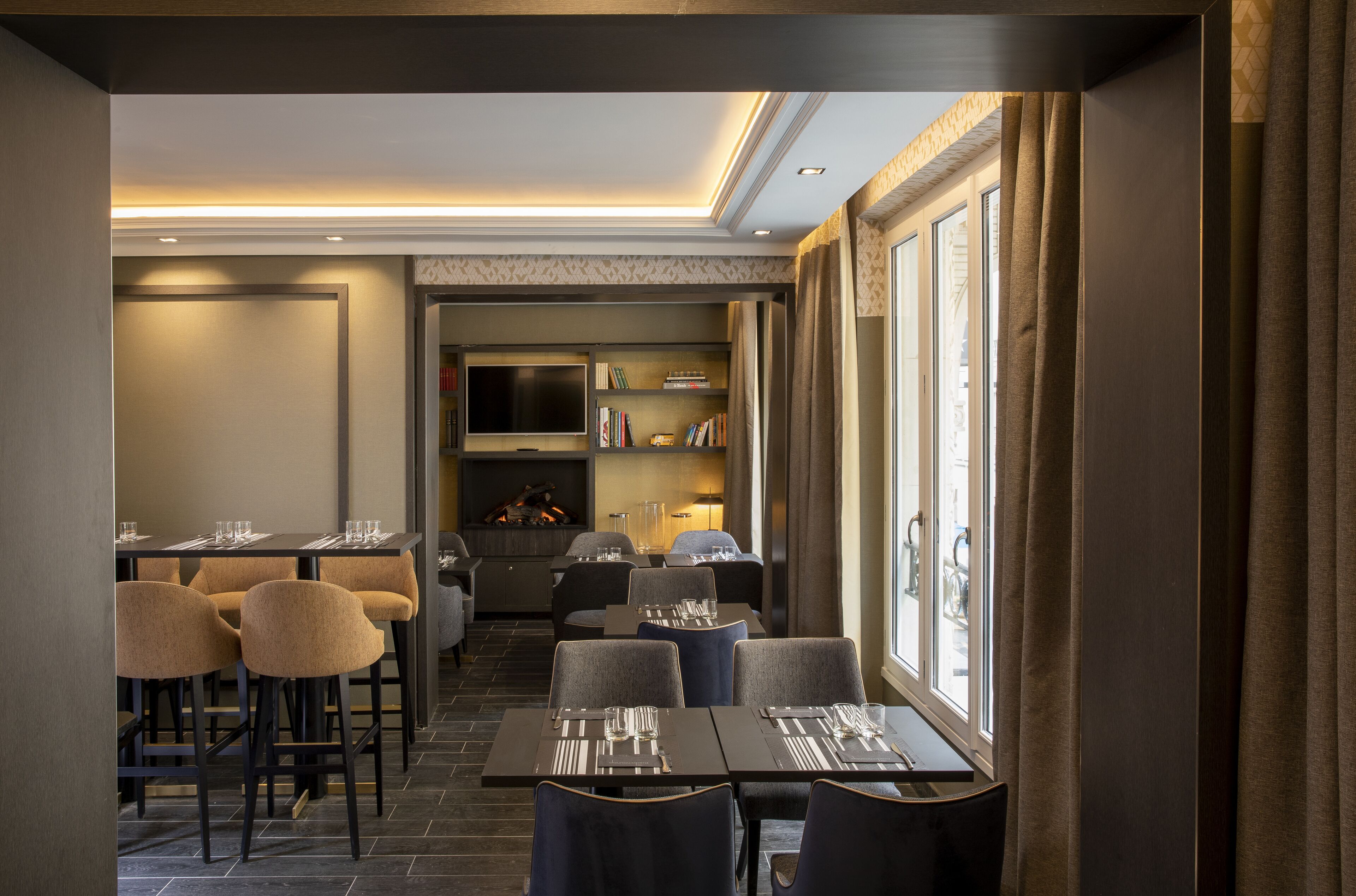 daily buffet breakfast (eur 18 per person)