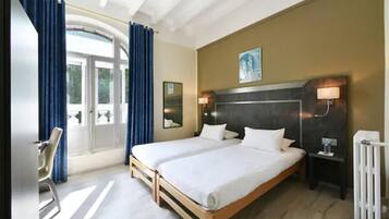 Desk, free WiFi, bed sheets