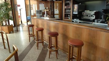 Bar (en la propiedad)