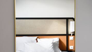 Standard Double Room | Desk, free WiFi, bed sheets