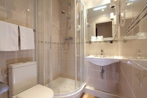 Double Room | Bathroom
