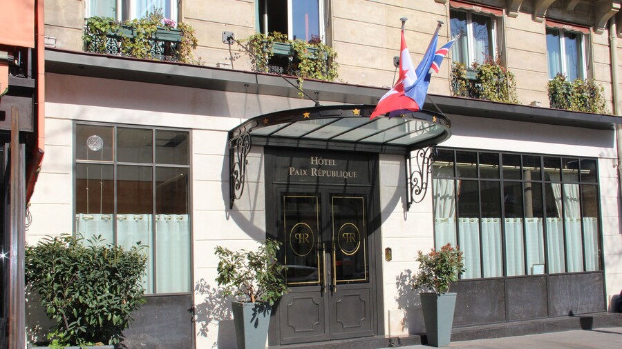 Hotel The Originals Paris Paix République