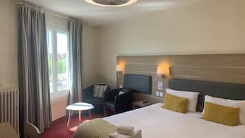 Double Room | Desk, free WiFi, bed sheets, wheelchair access