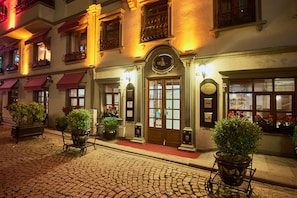 Front of property - evening/night