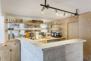 Bar (on property) - Hôtel Montholon Paris (Paris)