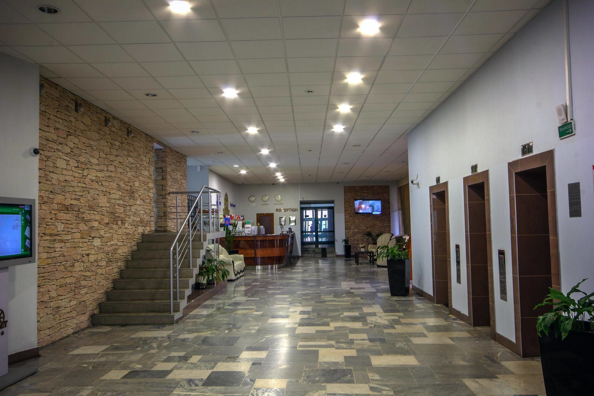 lobby