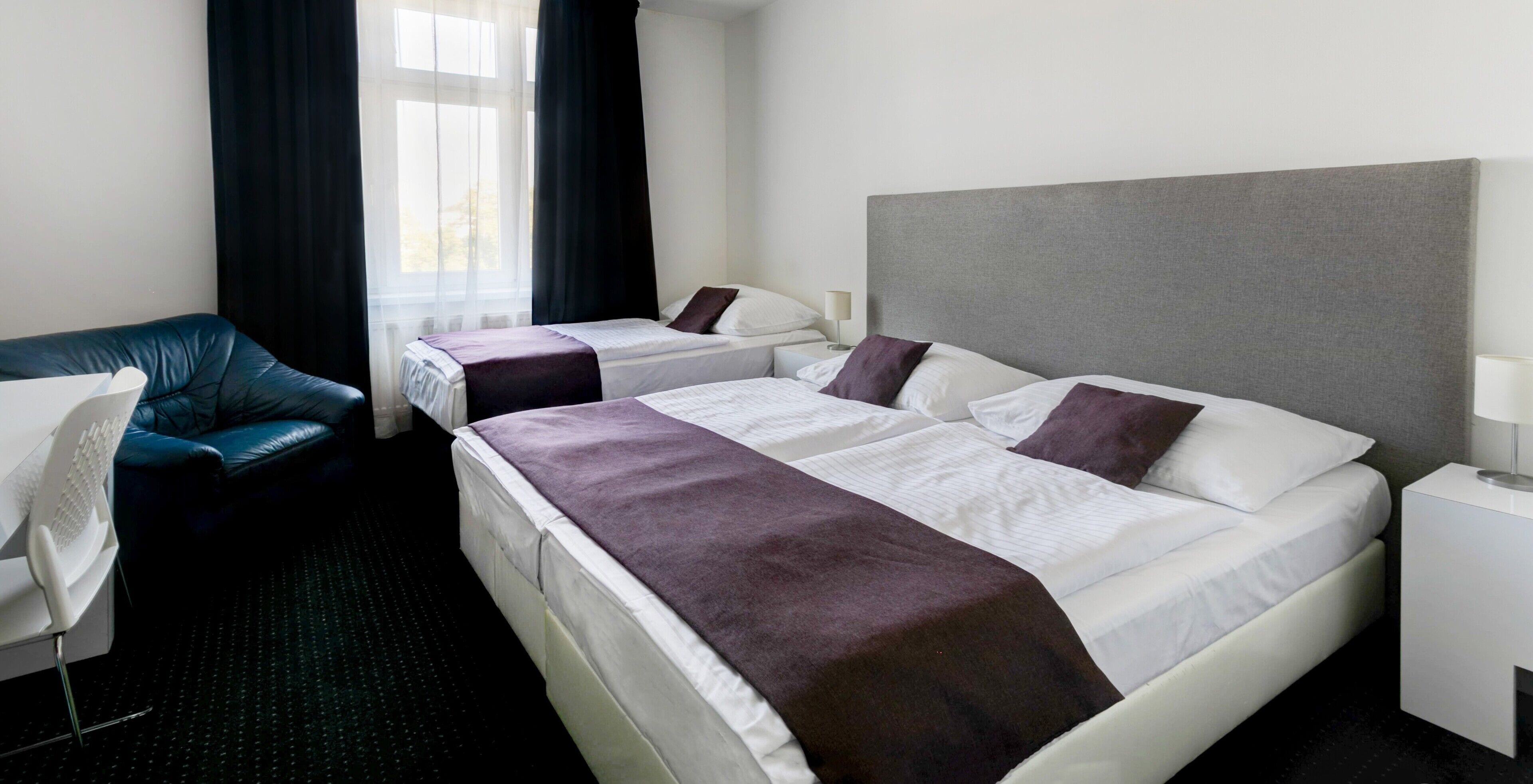 1 bedroom, in-room safe, desk, blackout curtains