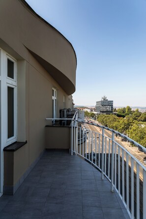 Standard Double or Twin Room | Balcony