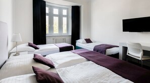 1 bedroom, in-room safe, desk, blackout curtains