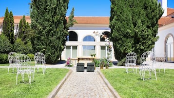 Udendørs bryllupsområde