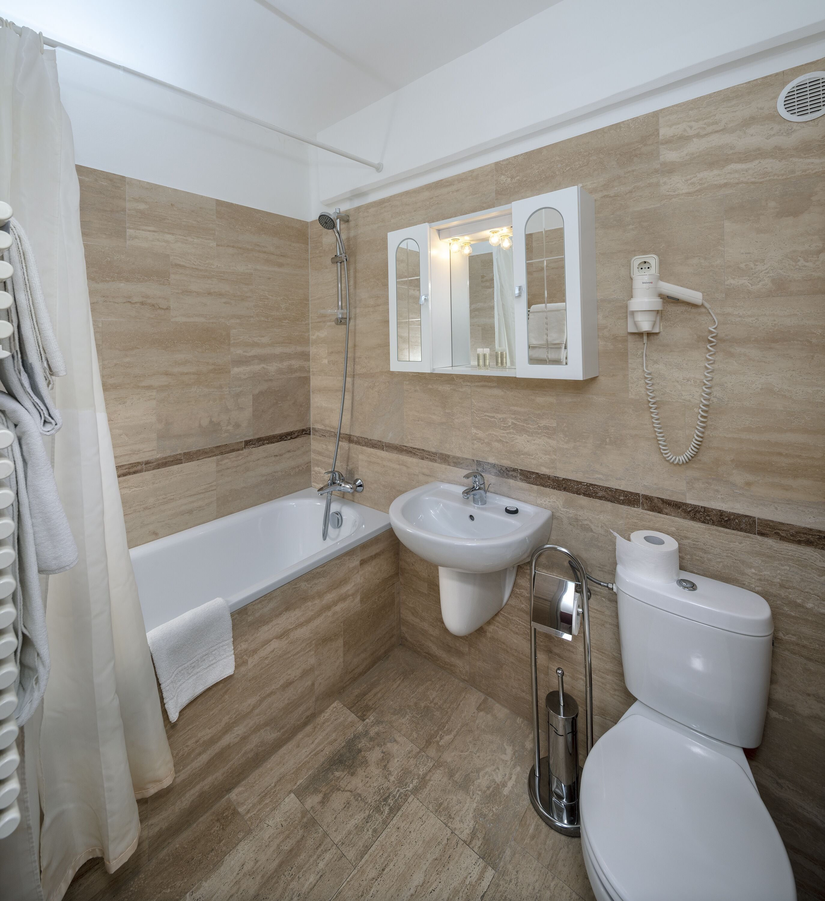 deluxe studio triple | bathroom | shower, free toiletries, hair dryer, towels