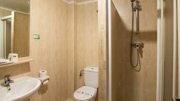Shower, free toiletries, hair dryer, towels
