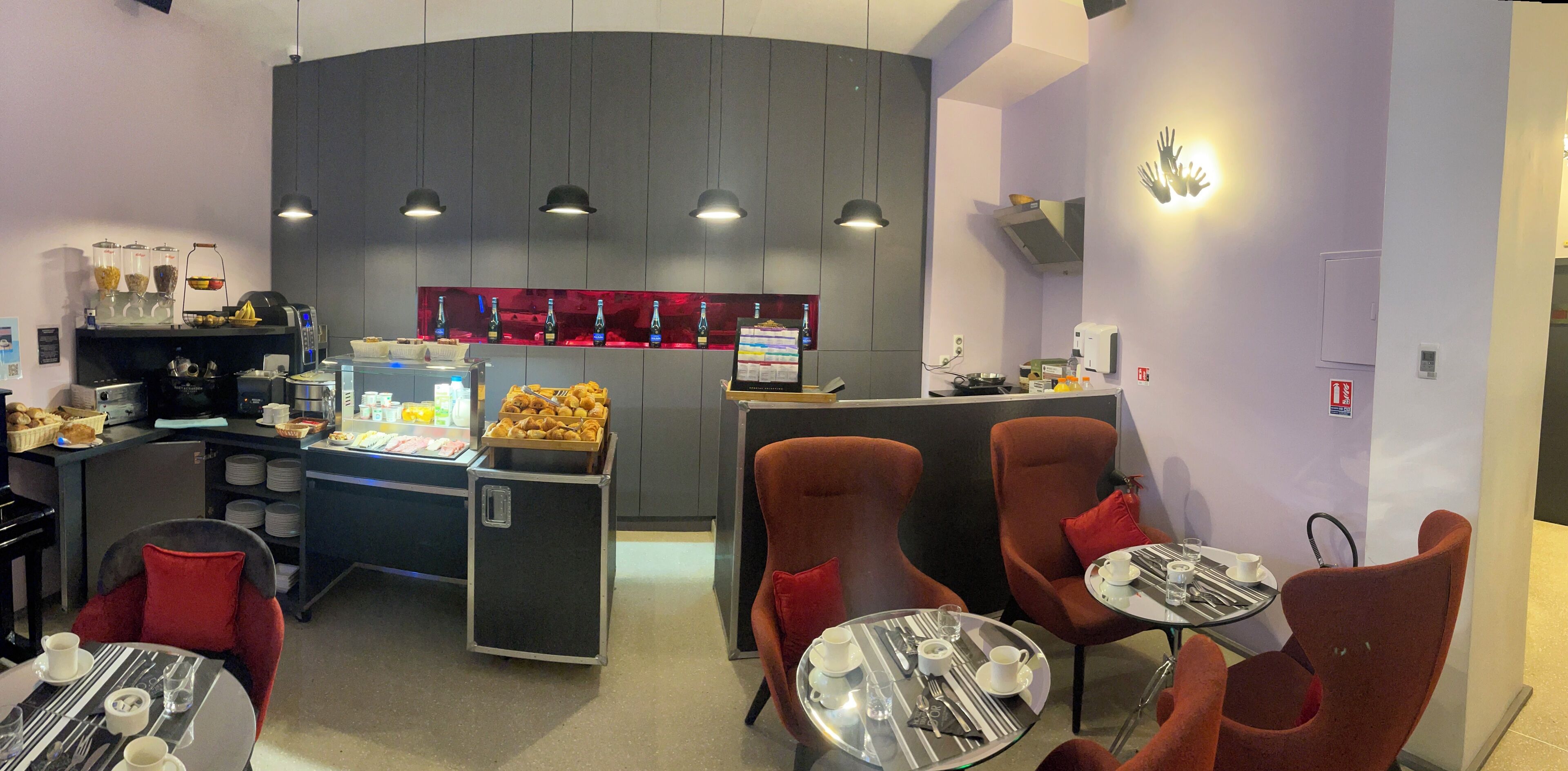 daily buffet breakfast (eur 18 per person)