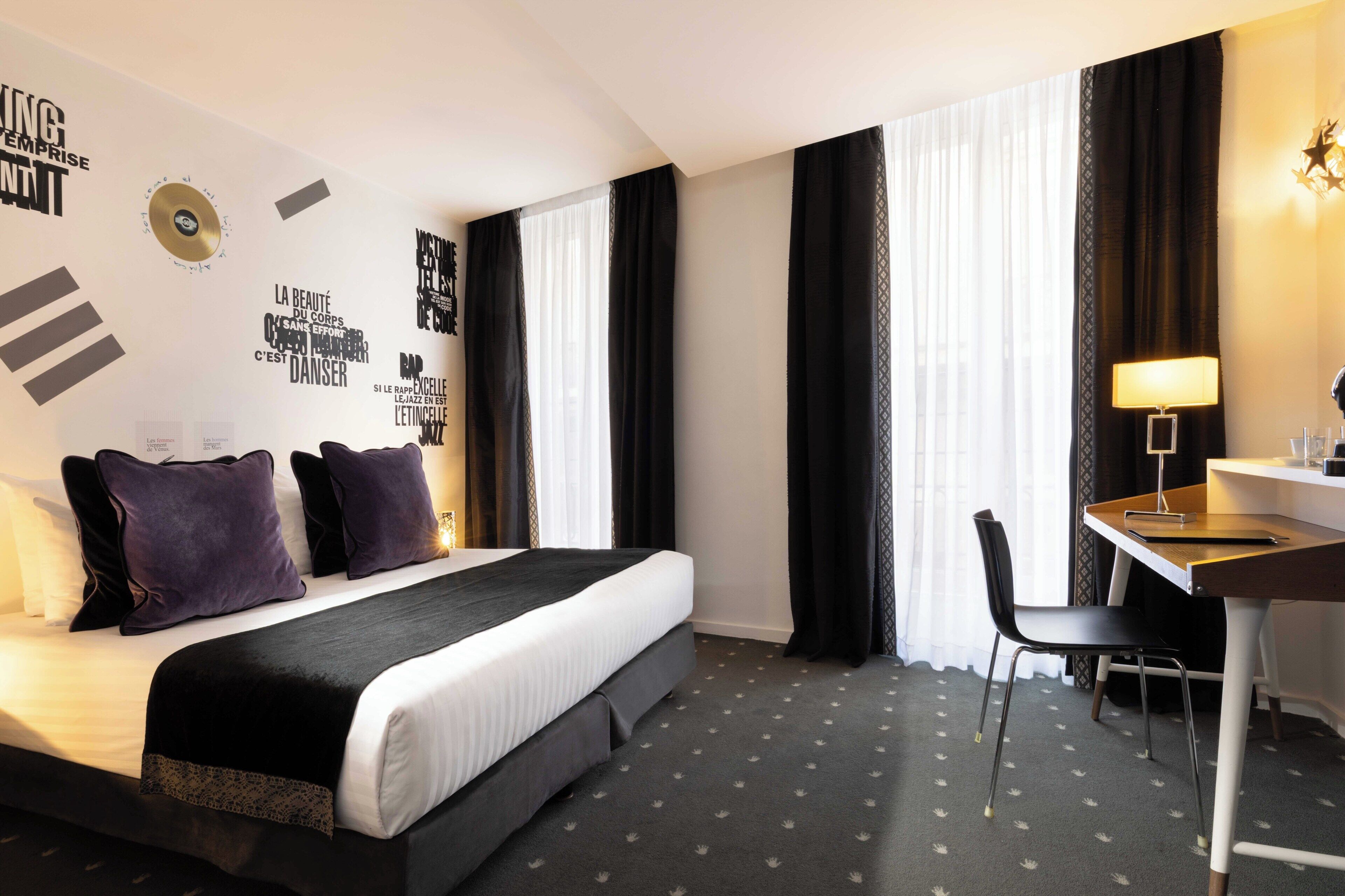 Habitación Deluxe, 1 cama de matrimonio | Ropa de cama de alta calidad, minibar, caja fuerte y escritorio