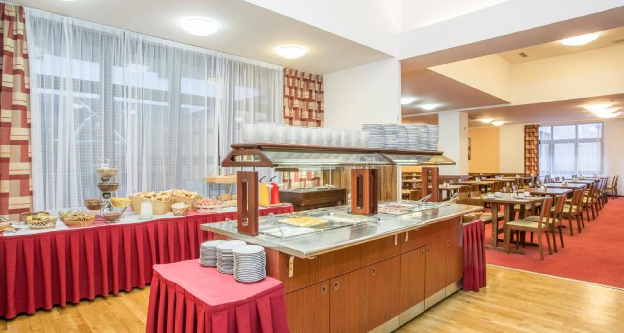 Gratis morgenmadsbuffet hver dag