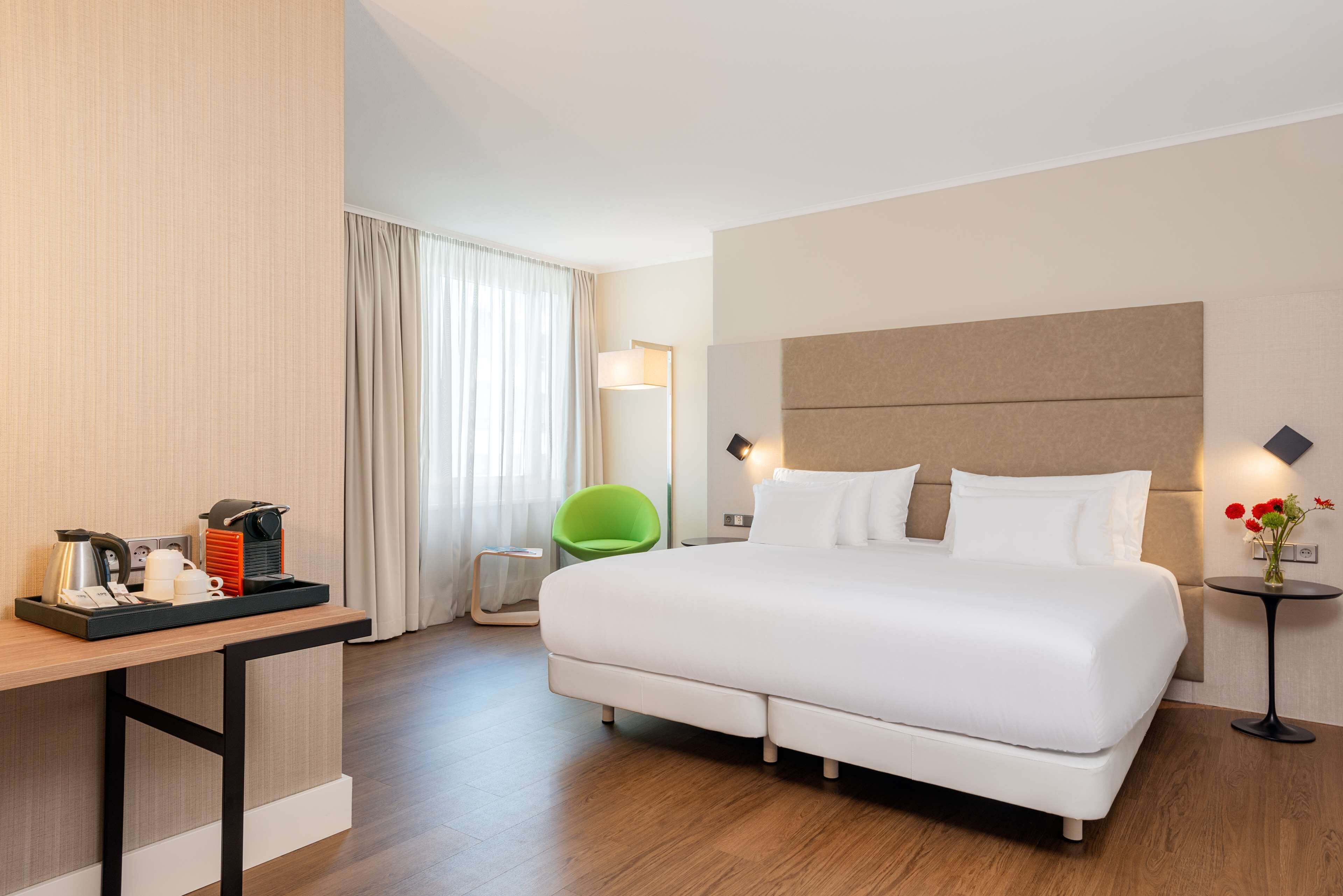 premium room | hypo-allergenic bedding, pillow-top beds, minibar, in-room safe